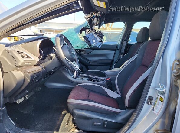 4S3GTAM60N3716249 2022 SUBARU IMPREZA Серебряный Вид салона спереди