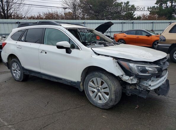 4S4BSAFC5J3259735 2018 SUBARU OUTBACK Белый Передняя правая четверть