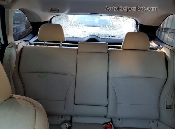 4S4BSAJC7K3324724 2019 SUBARU OUTBACK Белый Вид задних сидений