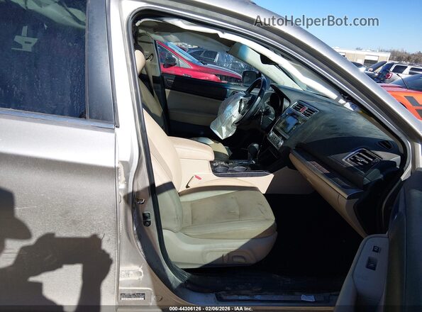 4S4BSANC3H3412950 2017 SUBARU OUTBACK Серебряный Вид салона спереди