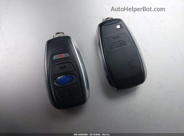 4S4BTADC9S3254197 2025 SUBARU OUTBACK Красный Вид панели приборов