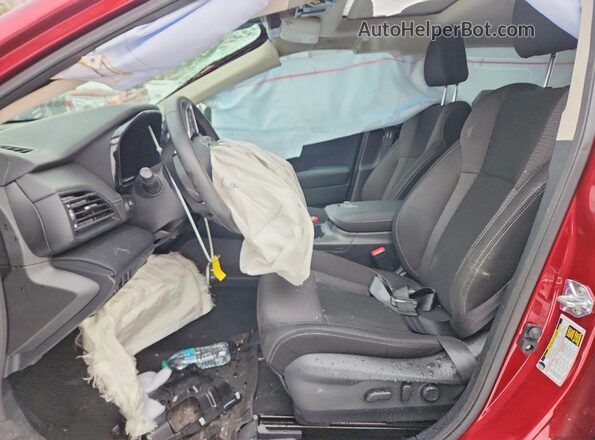 4S4BTAFC0S3220663 2025 SUBARU OUTBACK Красный Вид салона спереди