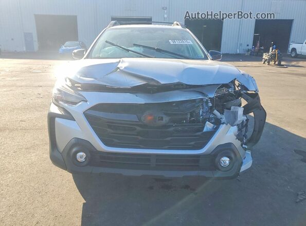4S4BTAFC9S3114096 2025 SUBARU OUTBACK Silver Դիմացի տեսք
