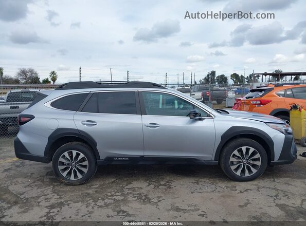 4S4BTANC4R3145686 2024 SUBARU OUTBACK Серый Вид задней части салона