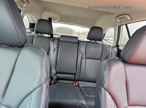4S4BTAPCXR3214457 2024 SUBARU OUTBACK Белый Вид задних сидений