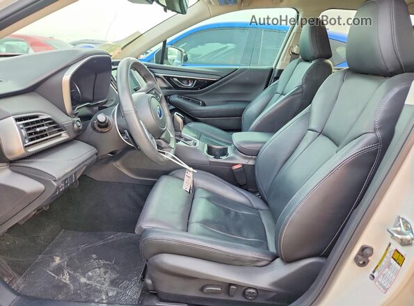4S4BTAPCXR3214457 2024 SUBARU OUTBACK Белый Вид салона спереди