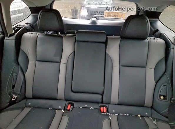 4S4BTGLD7R3156017 2024 SUBARU OUTBACK Silver Widok tylnych siedzeń