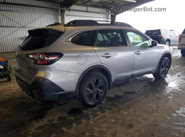 4S4BTGLD9M3163530 2021 SUBARU OUTBACK Серебряный Задняя правая четверть