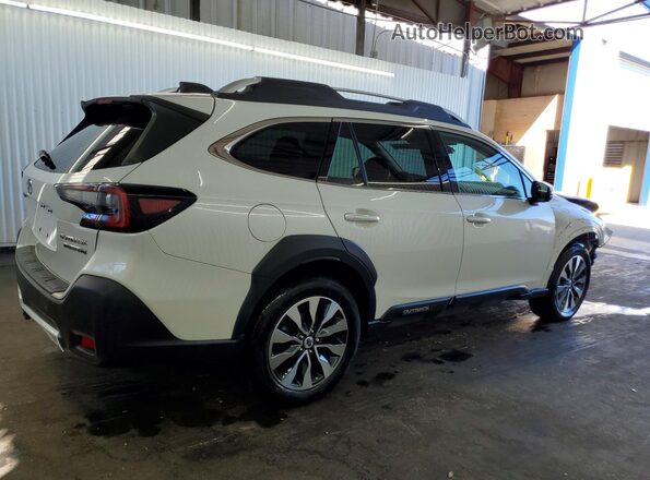 4S4BTGPD1R3116316 2024 SUBARU OUTBACK Белый Задняя правая четверть