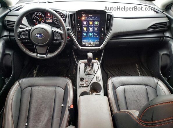4S4GUHL64R3773448 2024 SUBARU CROSSTREK Красный Вид панели приборов