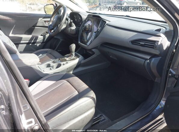 4S4GUHM6XR3714886 2024 SUBARU CROSSTREK Серый Вид салона спереди