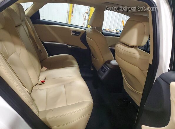 4T1BD1EB5JU064120 2018 TOYOTA AVALON Белый Вид задних сидений