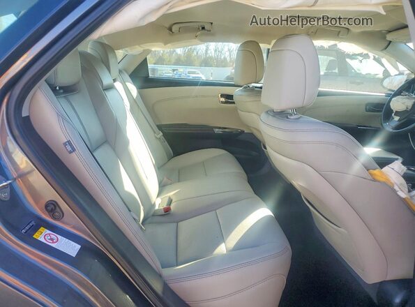4T1BD1EB7JU063048 2018 TOYOTA AVALON Угольный Вид задних сидений