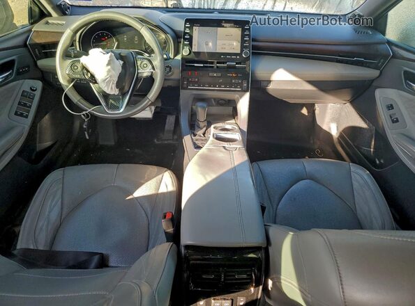 4T1BZ1FB2KU018410 2019 TOYOTA LE Серый Вид панели приборов