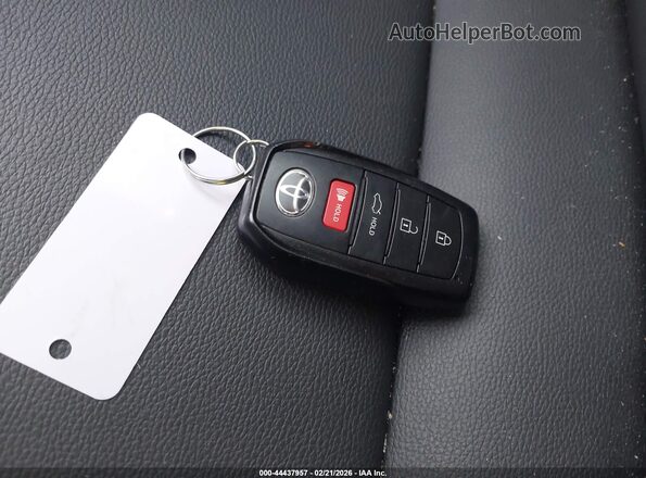 4T1DAACK0SU003571 2025 TOYOTA CAMRY Red Vista del salpicadero