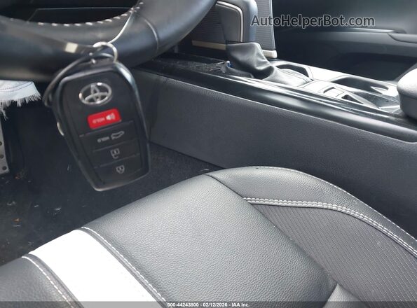 4T1DAACK1SU607470 2025 TOYOTA CAMRY Blue Вид панелі приладів