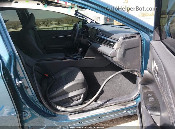 4T1DAACK2SU150216 2025 TOYOTA CAMRY Blue Սալոնի դիմացի տեսք