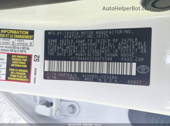 4T1DAACK2TU675598 2026 TOYOTA CAMRY White Vista del compartimento del motor