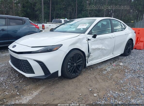4T1DAACK4TU247029 2026 TOYOTA CAMRY Белый Передняя левая четверть