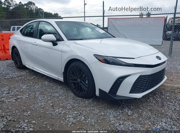 4T1DAACK4TU247029 2026 TOYOTA CAMRY Белый Передняя правая четверть