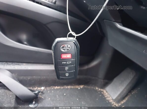 4T1DAACK4TU247029 2026 TOYOTA CAMRY Белый Вид панели приборов
