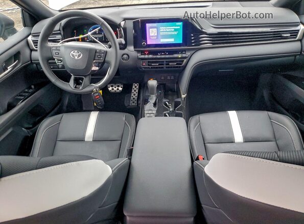 4T1DAACK5TU670217 2026 TOYOTA CAMRY Серебряный Вид панели приборов