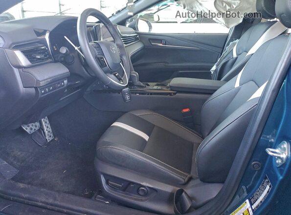 4T1DAACK9SU586464 2025 TOYOTA CAMRY Blue Вид салону спереду