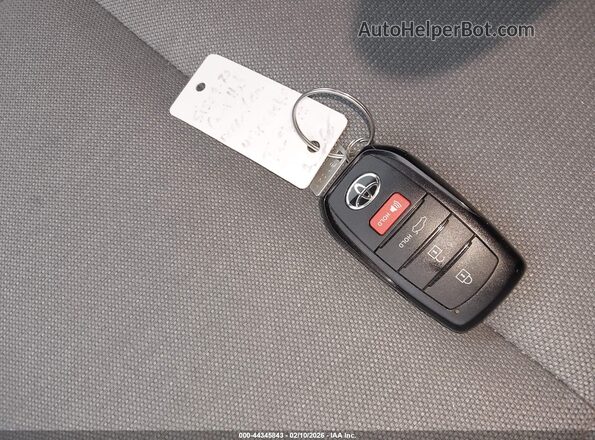 4T1DBADK0TU546447 2026 TOYOTA LE Зеленый Вид панели приборов