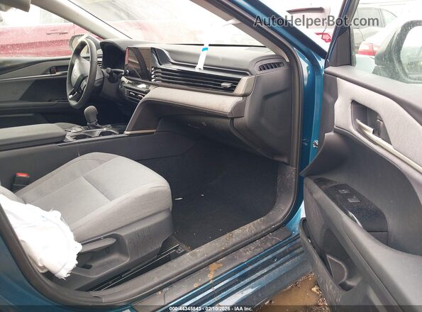 4T1DBADK0TU546447 2026 TOYOTA LE Зеленый Вид салона спереди