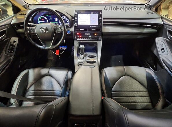 4T1EA1AB9MU005247 2021 TOYOTA AVALON Черный Вид панели приборов