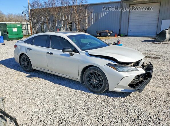 4T1EZ1FBXMU058735 2021 TOYOTA AVALON Белый Передняя правая четверть