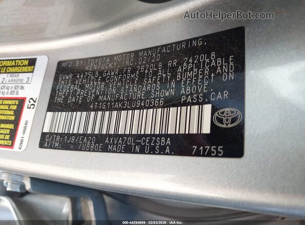4T1G11AK3LU940366 2020 TOYOTA CAMRY Серебряный Вид подкапотного пространства