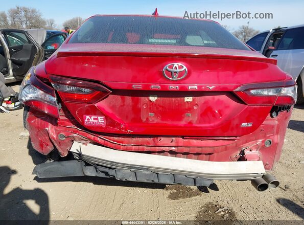 4T1G11AKXMU426533 2021 TOYOTA CAMRY Red Vista frontal