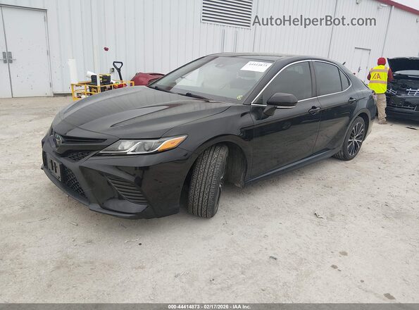 4T1G11BK6LU002778 2020 TOYOTA CAMRY Черный Передняя левая четверть