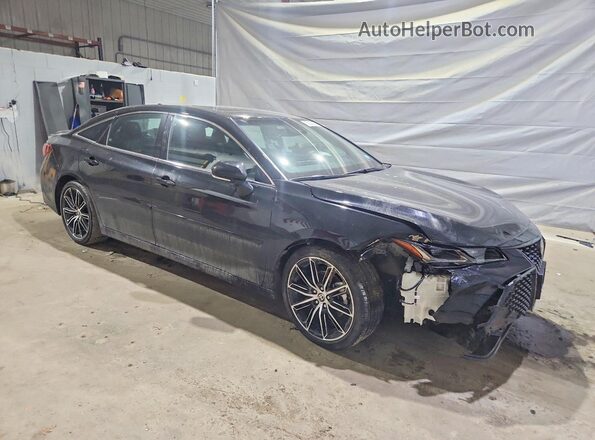 4T1GZ1FB5NU081978 2022 TOYOTA AVALON Черный Передняя правая четверть
