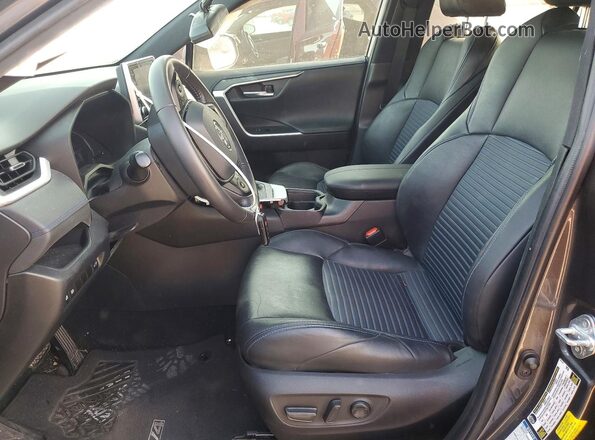 4T3E6RFV1MU040441 2021 TOYOTA RAV4 Charcoal Widok wnętrza z przodu