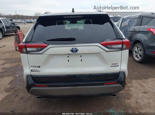4T3E6RFV5MU063964 2021 TOYOTA RAV4 HYBRID White 