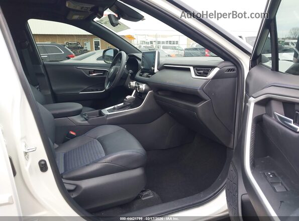 4T3E6RFV5MU063964 2021 TOYOTA RAV4 HYBRID White Вид салону спереду