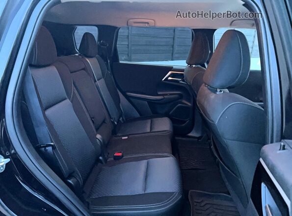 JA4J3UA83RZ033441 2024 MITSUBISHI OUTLANDER Black Widok wnętrza z przodu