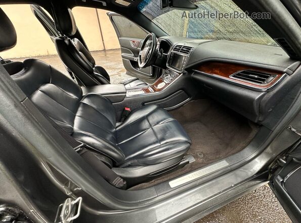 1LN6L9PK3K5604558 2019 LINCOLN CONTINENTA Серый Вид сзади