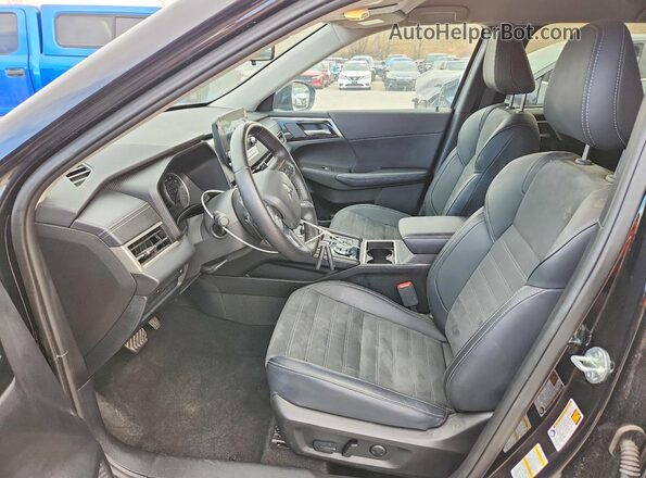 JA4J4VA84RZ053619 2024 MITSUBISHI OUTLANDER Черный Вид панели приборов