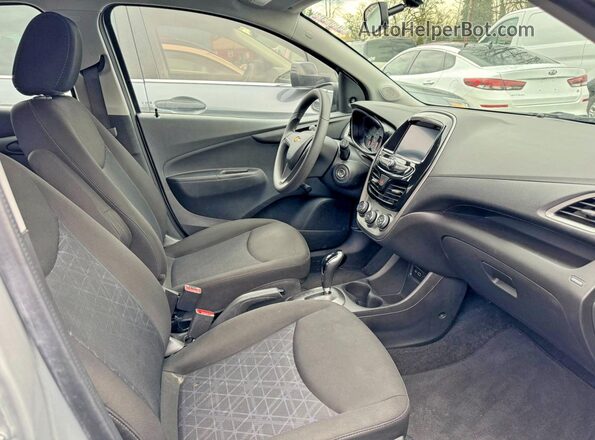 KL8CB6SA4LC469670 2020 CHEVROLET SPARK Серебряный Вид сзади
