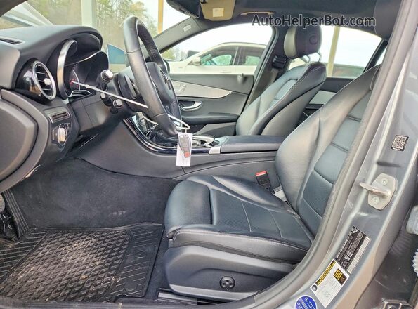 55SWF4JB2JU240684 2018 MERCEDES-BENZ C Gray Front interior view