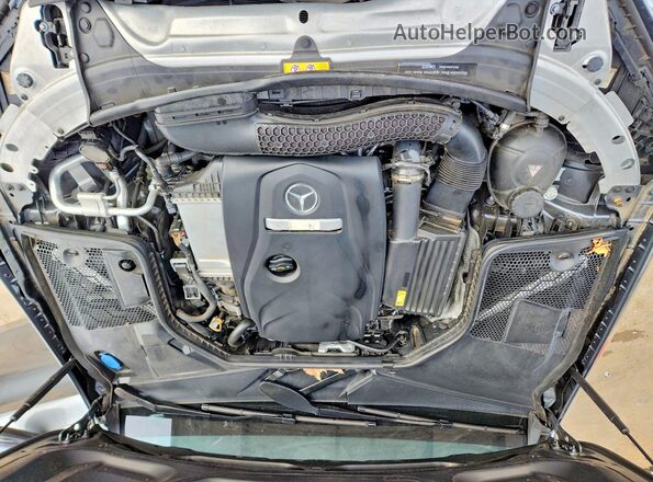 55SWF4JB2JU240684 2018 MERCEDES-BENZ C Gray Rear interior view