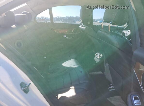 55SWF4JB3HU195409 2017 MERCEDES-BENZ C White Vista de los asientos traseros