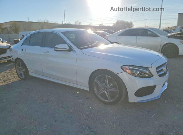 55SWF4JB3JU247577 2018 MERCEDES-BENZ C Белый Передняя правая четверть
