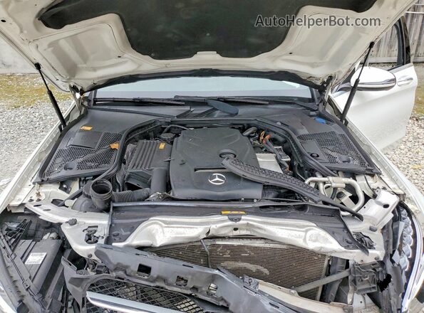 55SWF4JB4GU164765 2016 MERCEDES-BENZ C White Вид задньої частини салону