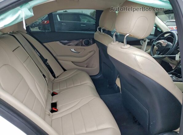 55SWF4JB7HU228086 2017 MERCEDES-BENZ C Белый Вид задних сидений