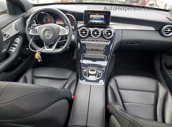 55SWF4JB8JU238468 2018 MERCEDES-BENZ C Серебряный Вид панели приборов