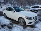 2017 Mercedes-benz C 300 4matic Белый vin: 55SWF4KB0HU208020